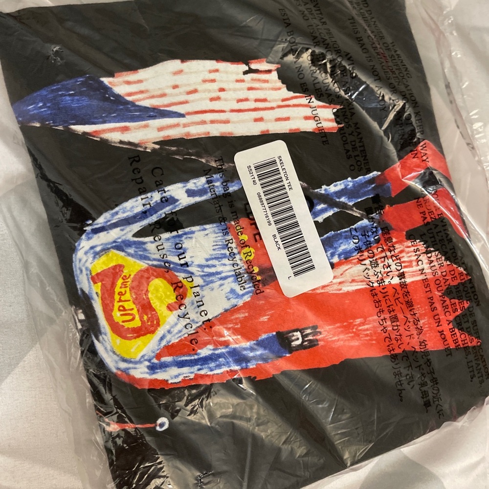 Supreme skull t-shirt
